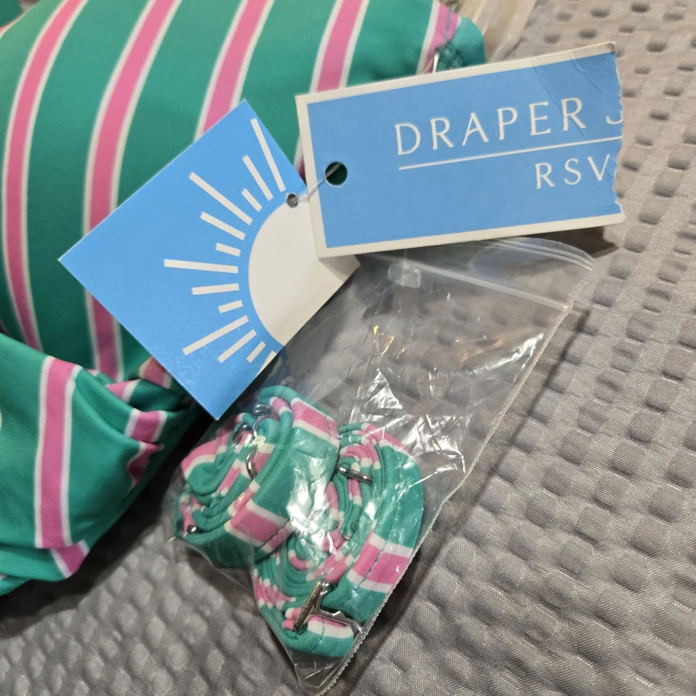 NWT Draper James Pink/Green One Piece w/ Sweetheart Knot Removable Strap - Picture 3 of 7